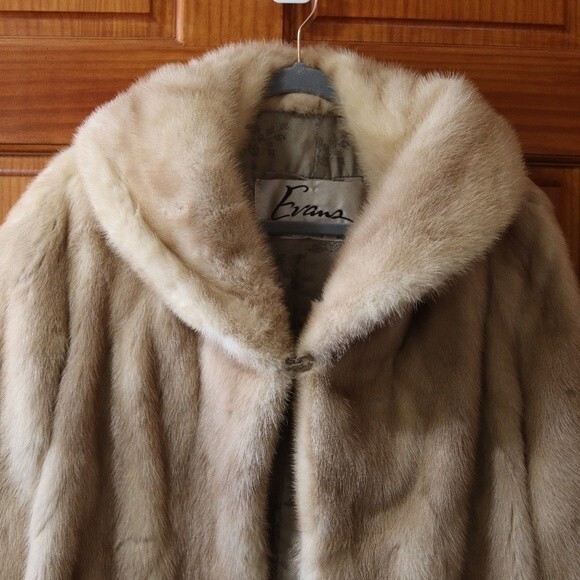 Evan's Vintage Fur Coat Cape 1950s - Picture 6 of 16